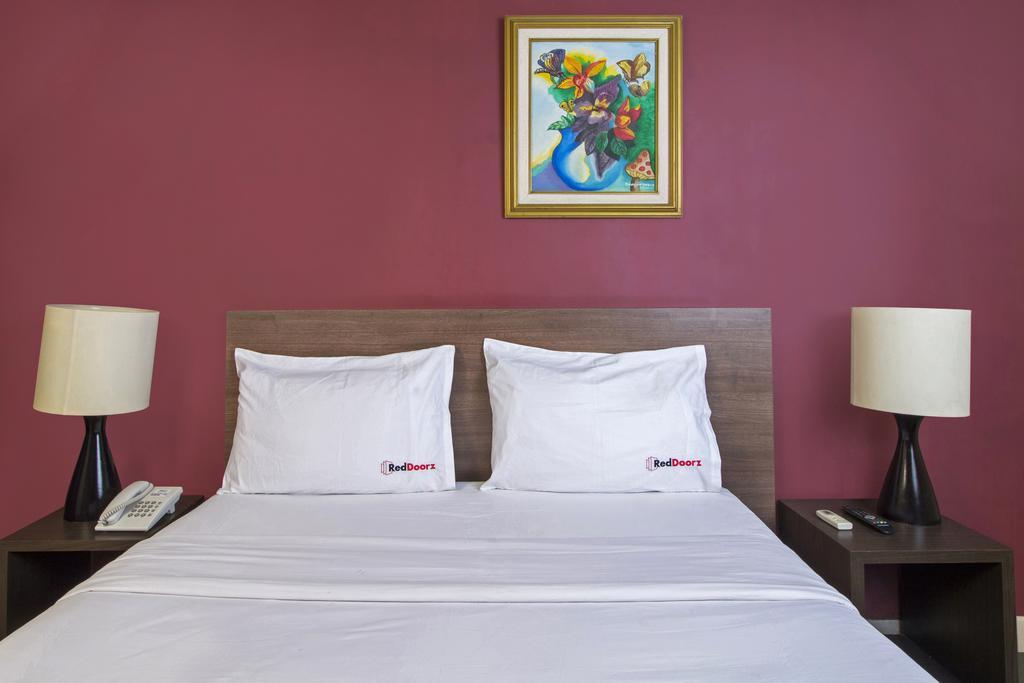 Готель Reddoorz Premium @ Thamrin Kebon Sirih Джакарта Екстер'єр фото