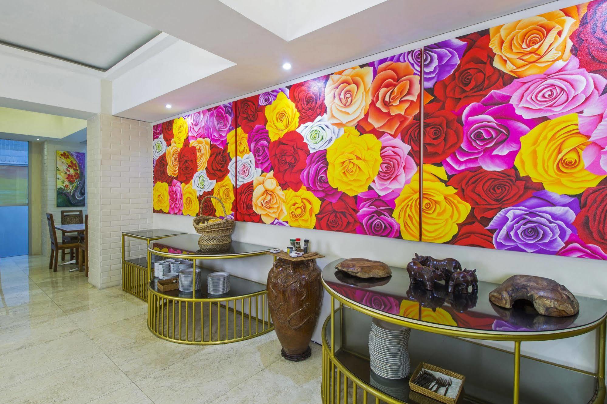 Готель Reddoorz Premium @ Thamrin Kebon Sirih Джакарта Екстер'єр фото