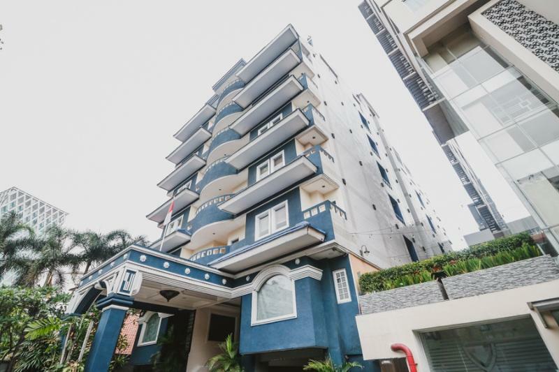 Готель Reddoorz Premium @ Thamrin Kebon Sirih Джакарта Екстер'єр фото