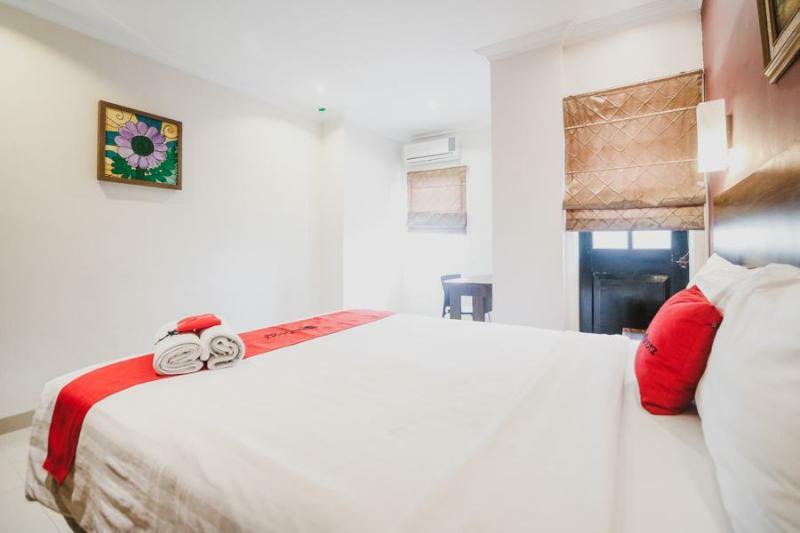 Готель Reddoorz Premium @ Thamrin Kebon Sirih Джакарта Екстер'єр фото