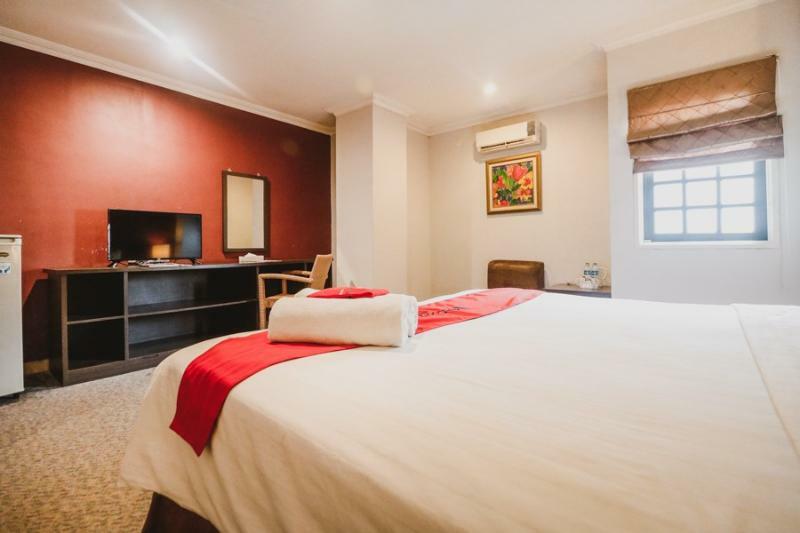 Готель Reddoorz Premium @ Thamrin Kebon Sirih Джакарта Екстер'єр фото